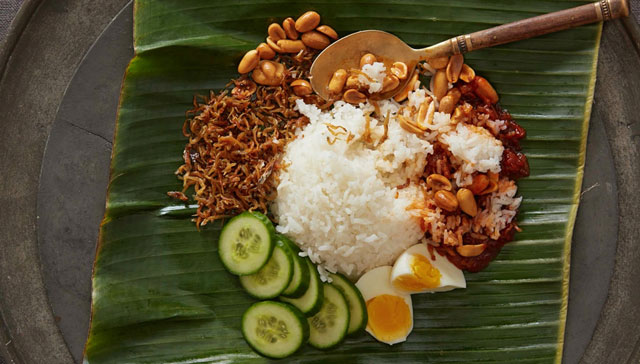 Nasi Lemak món ăn truyền thống của Singapore