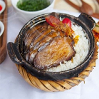 Phụ Bếp Việt Nhà Hàng Cơm Niêu
